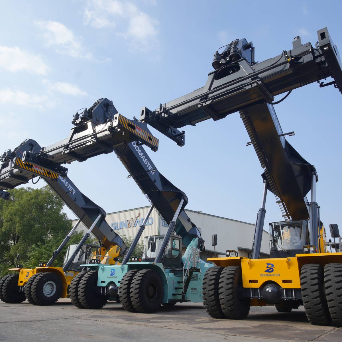 Port Reach Stacker Port Reach Stacker